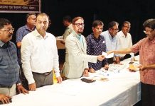 নগরীর বিভিন্ন পূজামণ্ডপে ৩৬ লাখ ৭০ হাজার টাকা অনুদান দিল চসিক