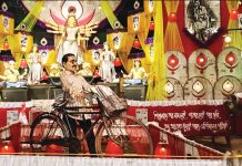 চট্টগ্রামে পূজামণ্ডপে বার্তাবাহকদের ইতিহাস