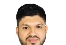 আমরা ফোন চালাই নাকি ফোন আমাদের?