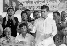 বিভিন্ন স্থানে শারদীয় দুর্গোৎসব উপলক্ষে বস্ত্র বিতরণ