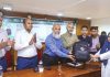 সিভাসু’র ডিভিএম শিক্ষার্থীদের মাঝে কিটবক্স বিতরণ