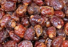 খেজুরে তেল মেখে বাজারজাতসহ নানা অনিয়ম